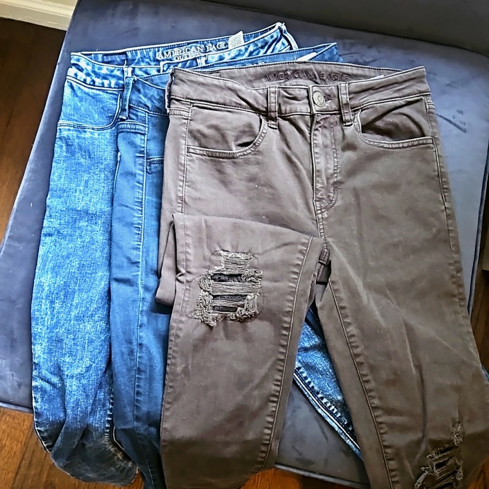 American Eagle sky high jegging and hi-rise. Size 6.